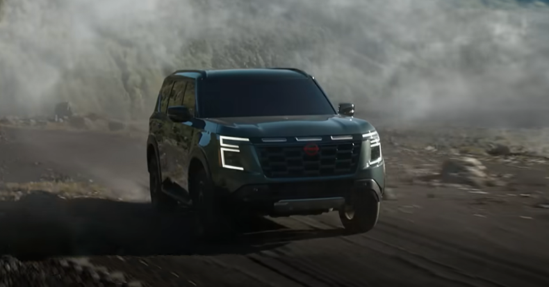 <span>Production services</span>NISSAN / Director: Spencer Riviera